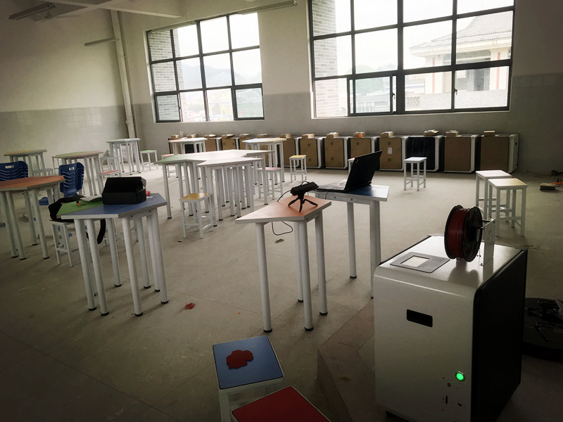 jn江南教育级3D打印机走进贵州某高级中学(图1)